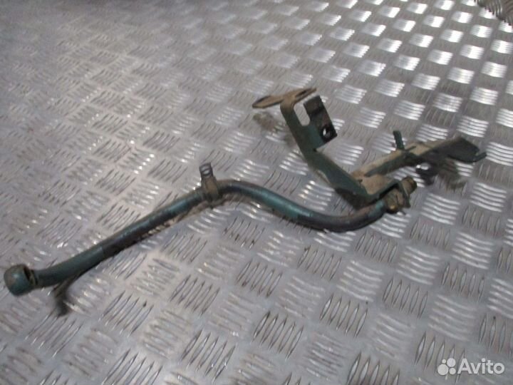 Кронштейн топливопровода Volvo 21073677