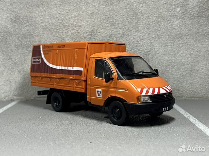 Коллекционная модель Газ-3302 Газель 1:43 DeA