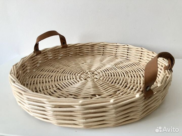 Поднос плетёный D38см