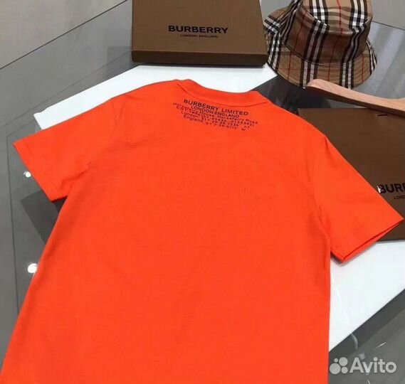 Футболка Burberry Orange Shark Graphic T-Shirt