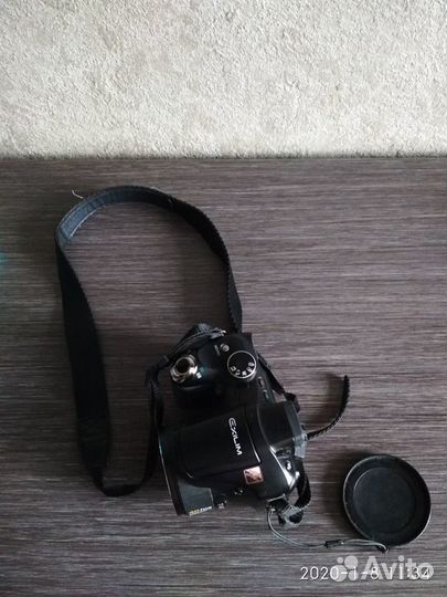 Фотоаппарат casio exilim EX-FH20