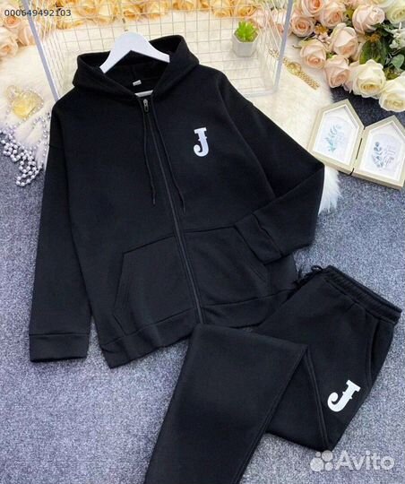 Спортивный костюм