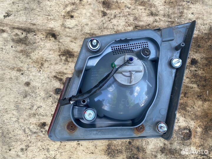 Фонарь задний внутренний Chevrolet Cruze