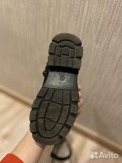 Туфли на девочку р 32