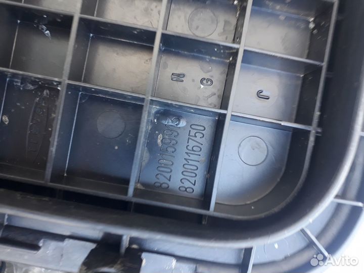 Лючок пола Renault Megan 2