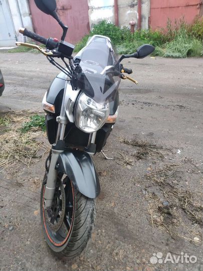 Suzuki GSR 600