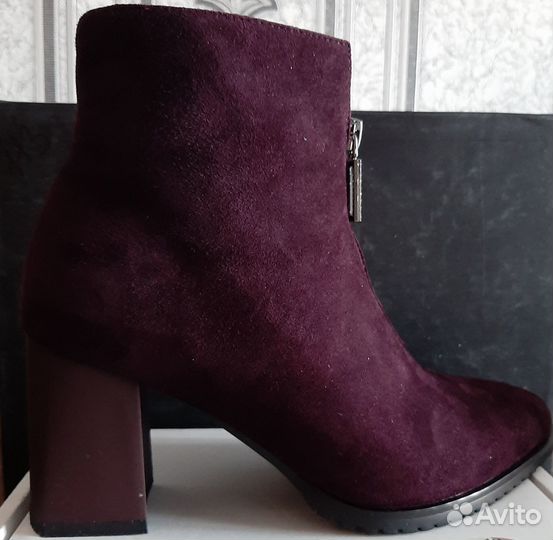 Ботинки женские