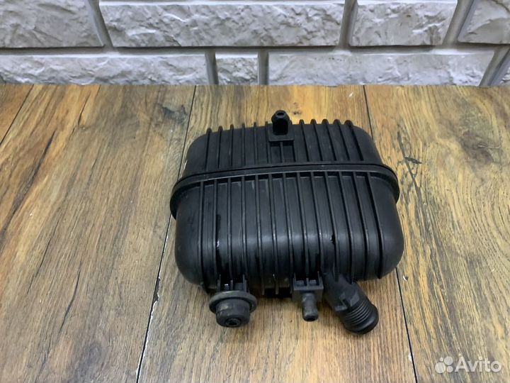Аudi А4 Аllrоаd В8 Резонатор воздушного фильтра