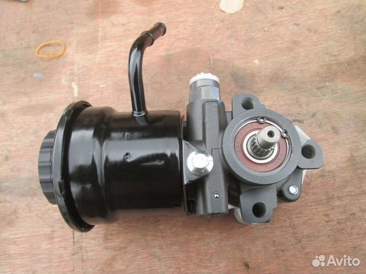 Насос гидроусилителя Toyota Landcruiser Prado