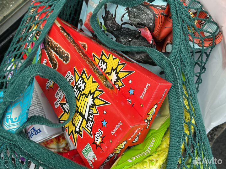 Коробка китайских снеков