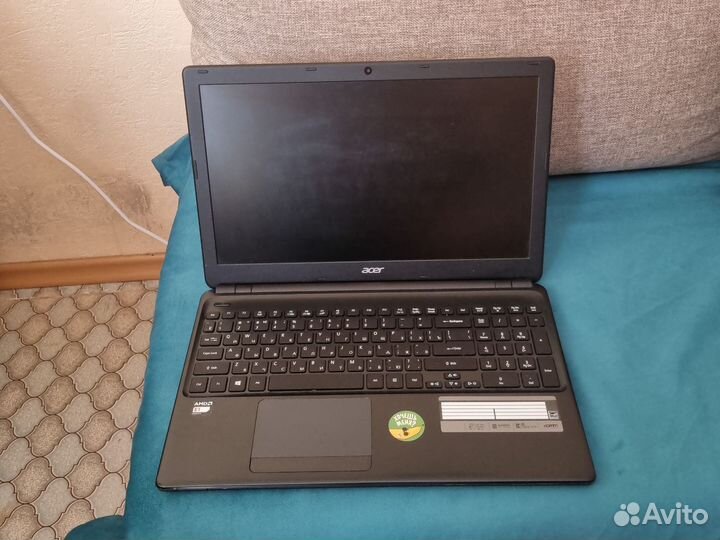 Acer Aspire E1-522