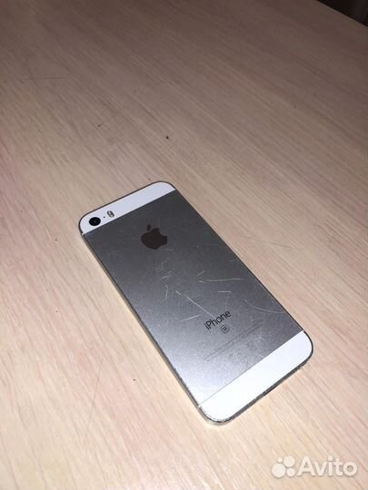 iPhone SE, 32 ГБ