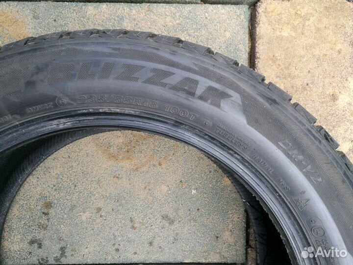 Bridgestone Blizzak DM-V2 235/55 R18