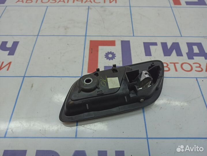 Ручка двери задней внутренняя левая Cadillac Escal