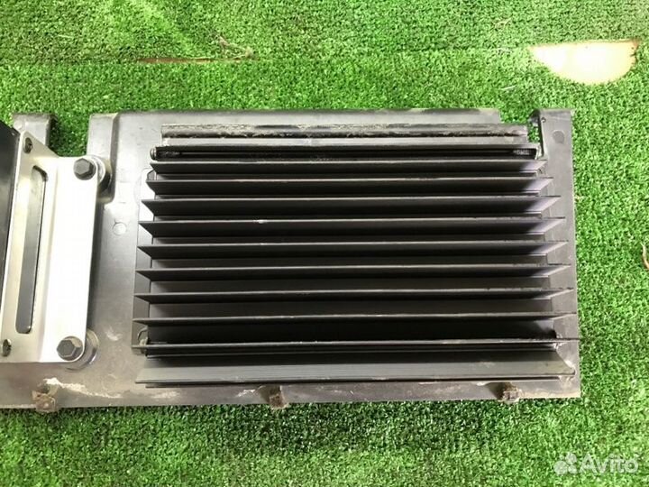 Усилитель магнитолы Audi A8 Quattro D2 ABZ 1998