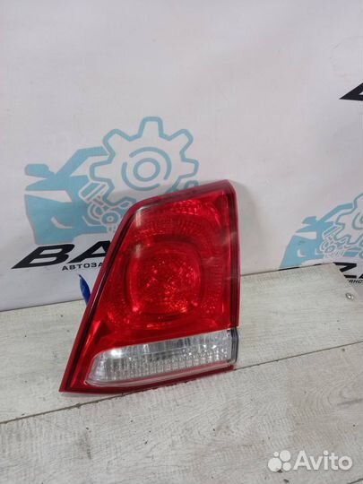 Фонарь задний крышки багажника Toyota Land Cruiser