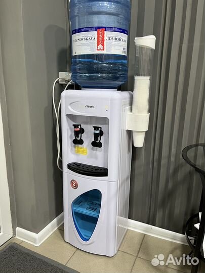 Кулер для воды б/у