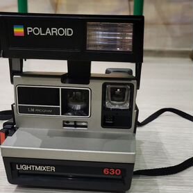 Polaproid 600 land camera