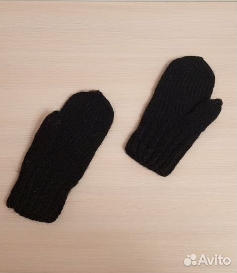 Варежки женские