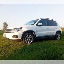 Volkswagen Tiguan 2.0 AT, 2011, 168 000 км, с пробегом, цена 1 110 000 руб.