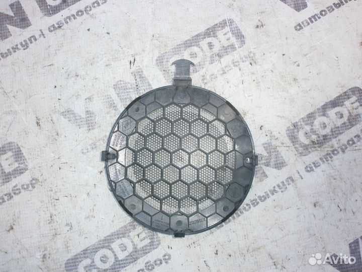 Решетка динамиков LADA Largus