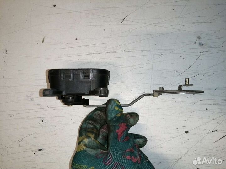 Моторчик заслонки отопителя Audi A6