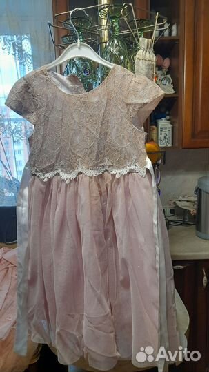 Нарядное платье на праздник