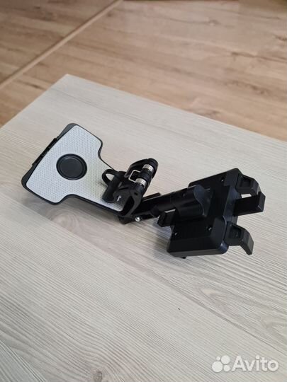 Держатель для смартфона в машину