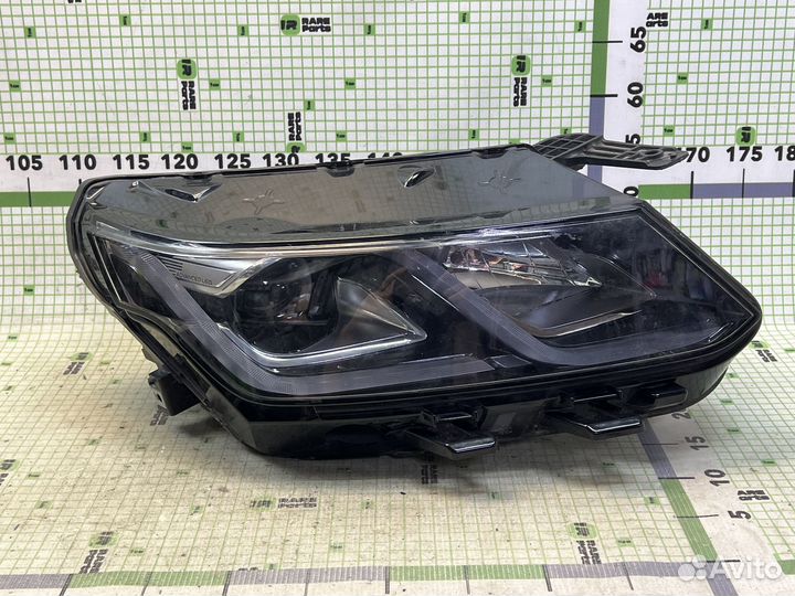 Фара правая для Geely Coolray