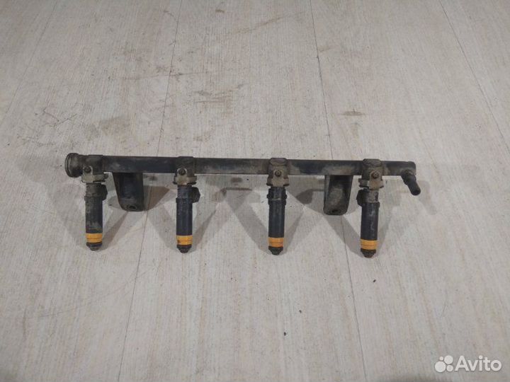 Топливная рампа Renault Logan