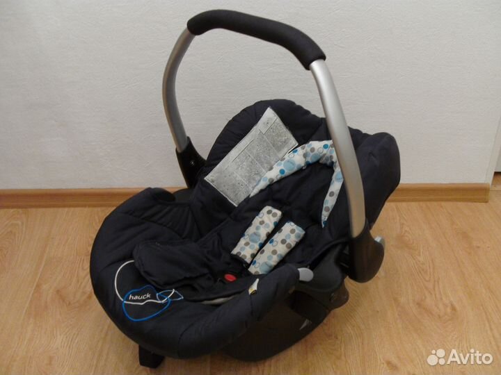 Продаю б/у авто люльку hauck в хорошем состояни