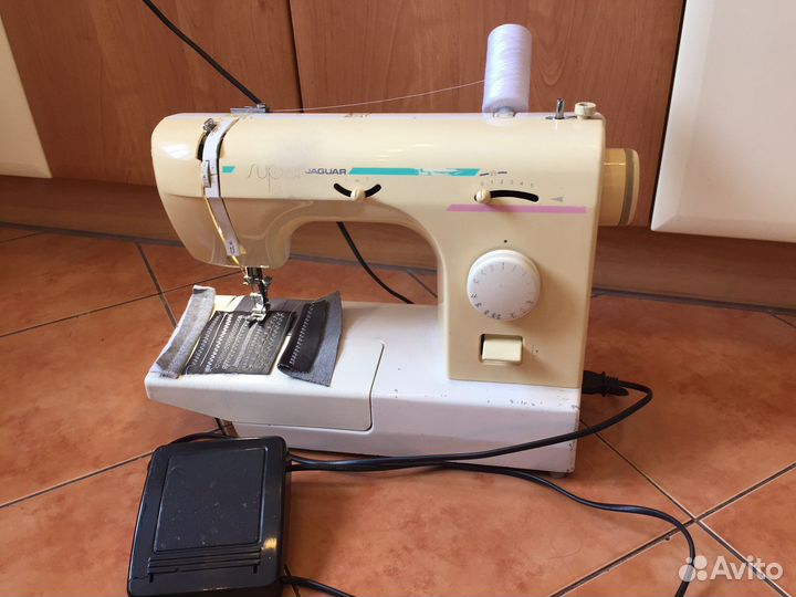 Швейная машина Jaguar 415