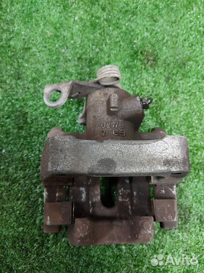 Суппорт тормозной задний левый Peugeot 308 (4E) 2