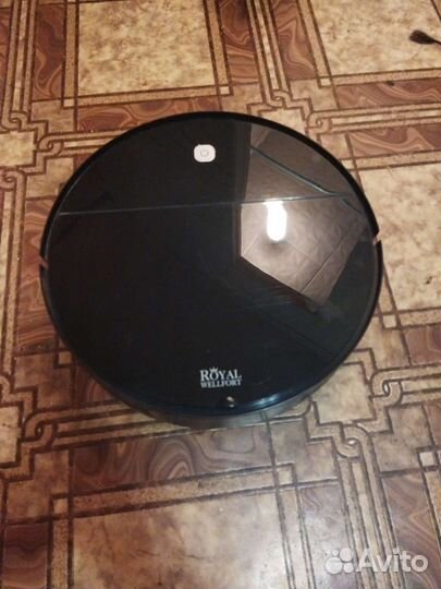 Робот пылесос Royal Wellfort
