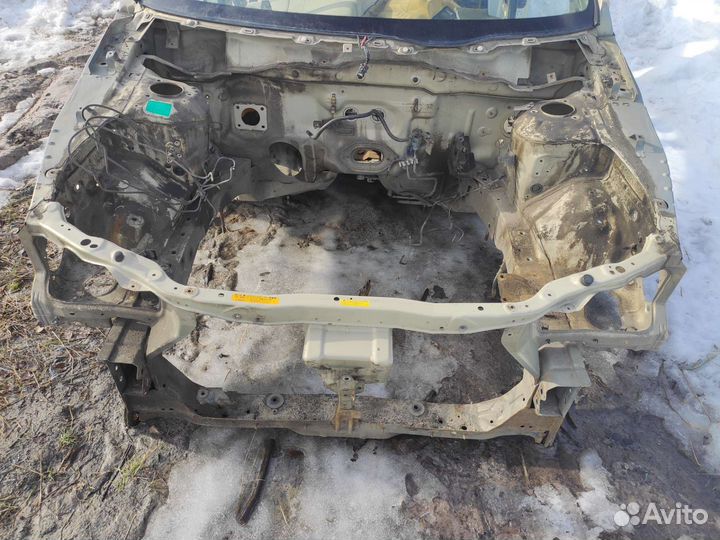 Четверть передняя левая Ниссан Премьера P12