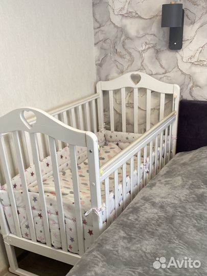 Кроватка с маятником