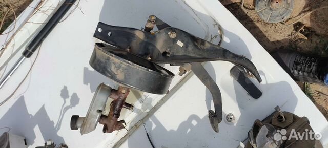 Главный тормозной цилиндр Mazda Е2200