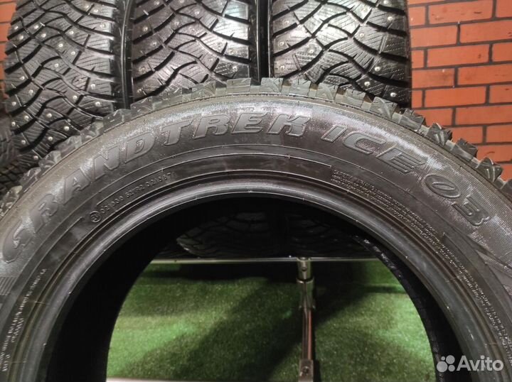 Dunlop GrandTrek Ice 03 235/60 R18 107T