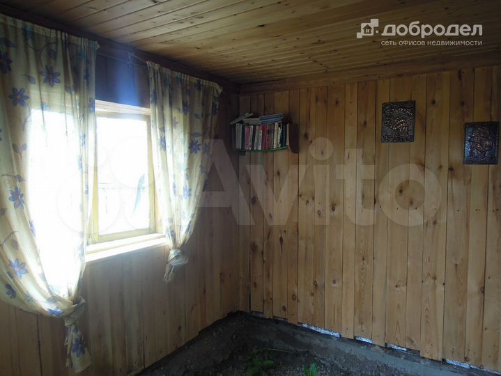 Дом 16 м² на участке 21 сот.