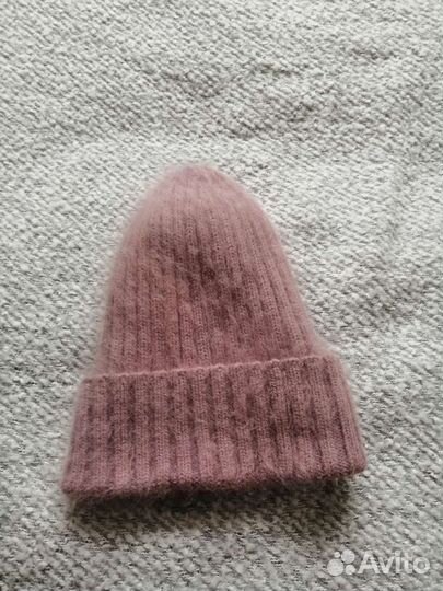 Шапки женские в ассортименте