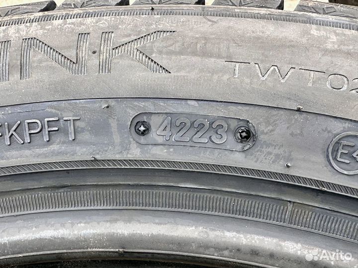 Triangle Trin PL02 255/45 R20 105V