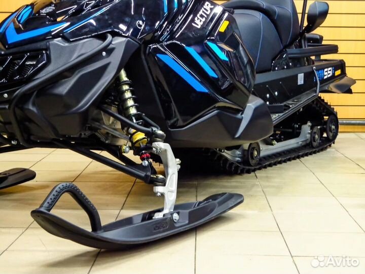551i RM vector Снегоход