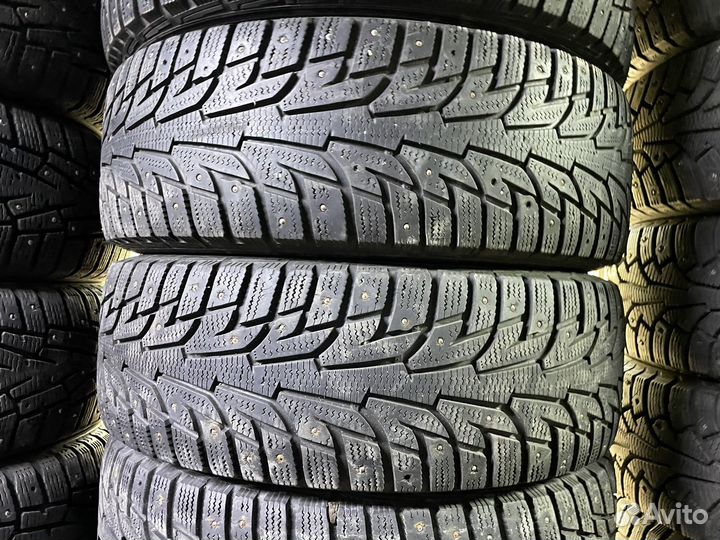 Hankook Winter I'Pike 215/65 R16