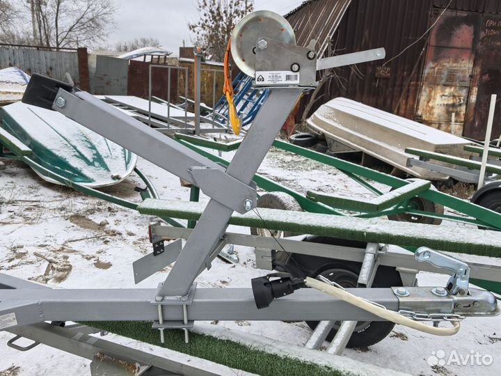 Прицеп самосвальный для лодки до 5м