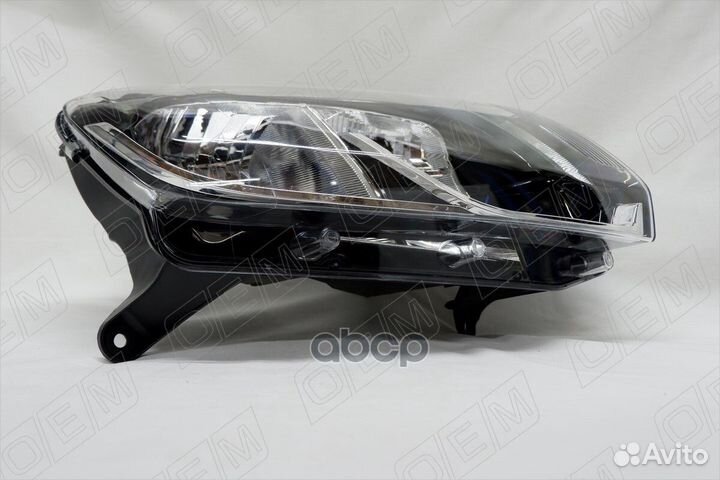 Фара правая Renault Logan 2 2014-2018 OEM0065FR