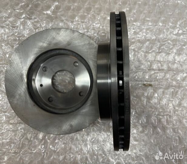 Диск тормозной передний Chevrolet Aveo T300 2011