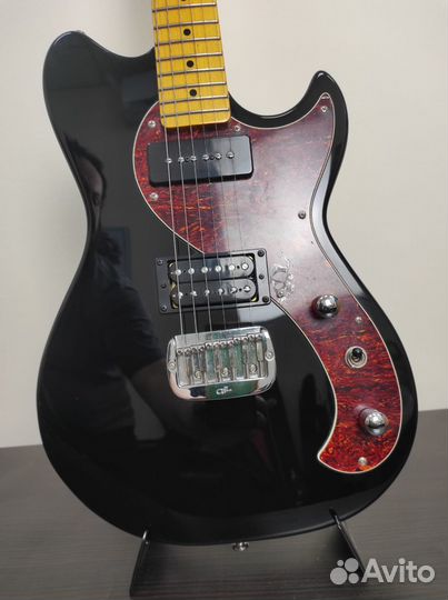 Электрогитара G&L Tribute Fallout (Mustang)