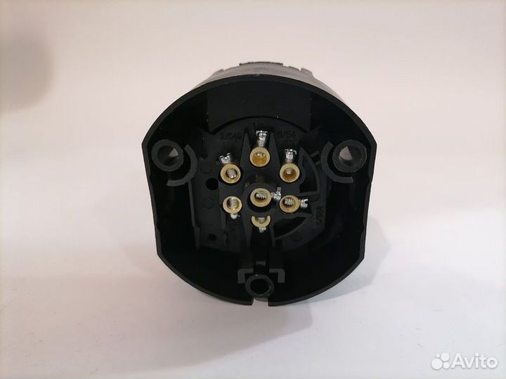 Розетки для фаркопов и прицепов