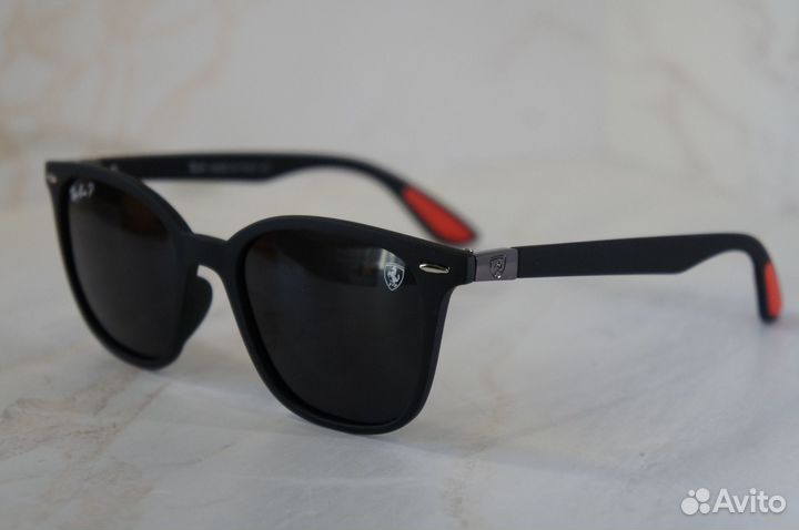 Солнцезащитные очки ray ban ferrari