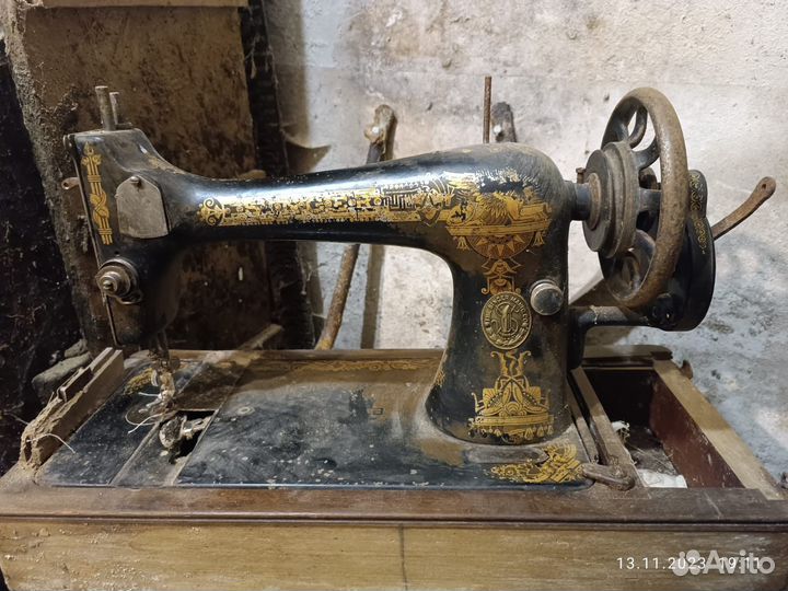 Швейная машина